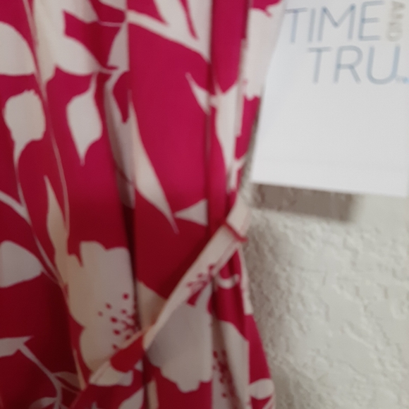 Shift Dress - Picture 5 of 7